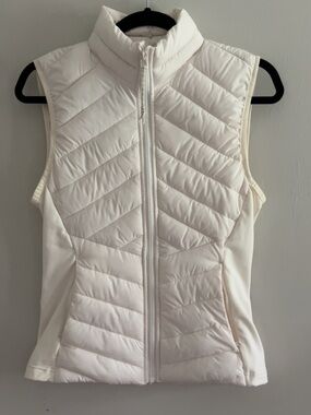 Fabletics Cream Quilted Puffer Vest